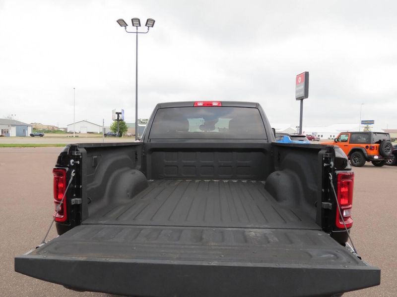 Used 2026 RAM 2500 Big Horn 4x4 4dr Crew Cab 6.3 ft. SB PickupImage 6
