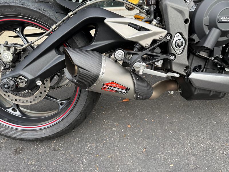 2020 Triumph Street Triple RSImage 5