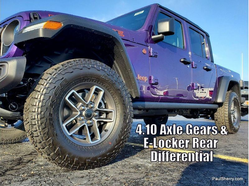 New 2026 Jeep Gladiator Mojave 4x4