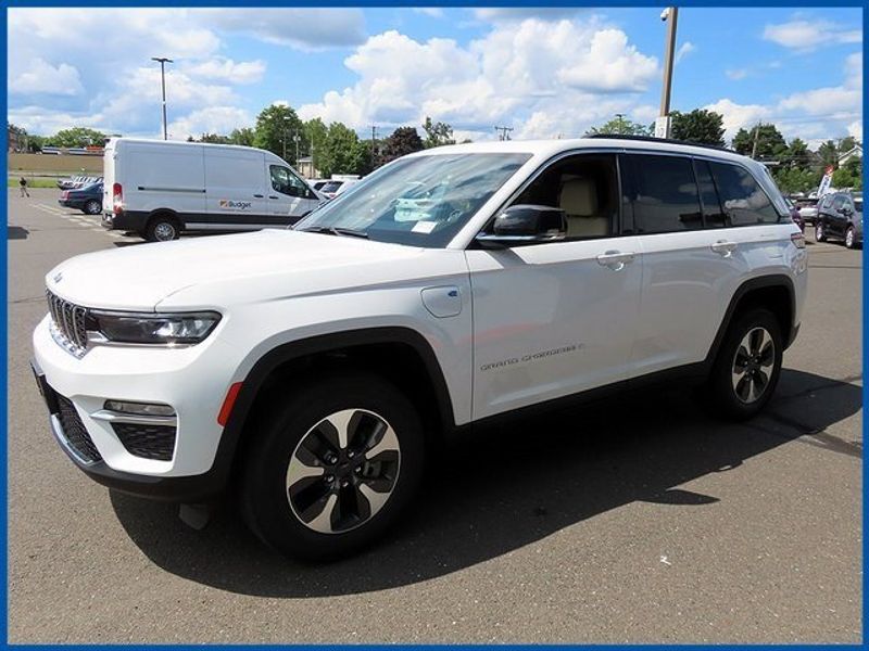 2024 Jeep Grand Cherokee 4xe Image 1