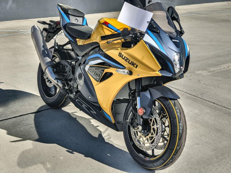 New 2027 Suzuki GSX-R1000 40TH ANNIVERSARY EDITION Image 11