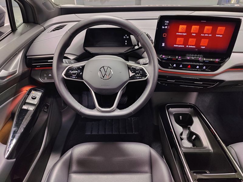 Used 2024 Volkswagen ID.4 S w/ Glass RoofImage 19