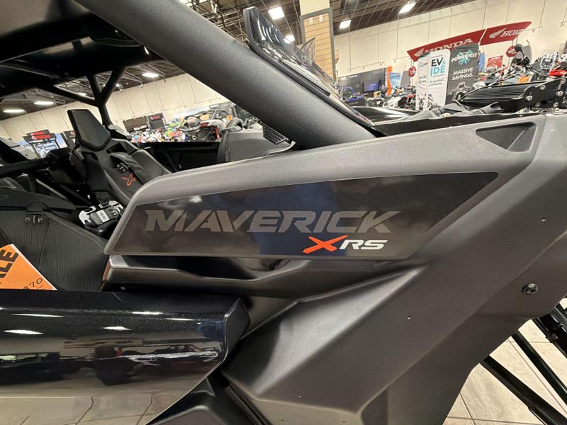 New 2026 Can-Am MAVERICK R MAX X RS WITH SMART-SHOX 999T DCT Image 34