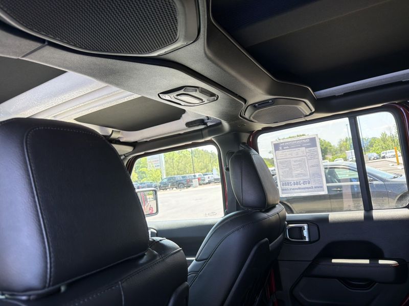 Used 2021 Jeep Gladiator MojaveImage 30