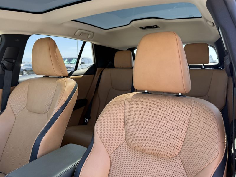 Used 2025 Lexus RZ 300e PremiumImage 21