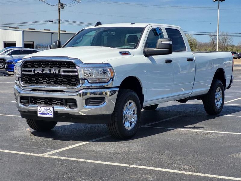 2024 RAM 2500 Tradesman Crew Cab 4x4 8