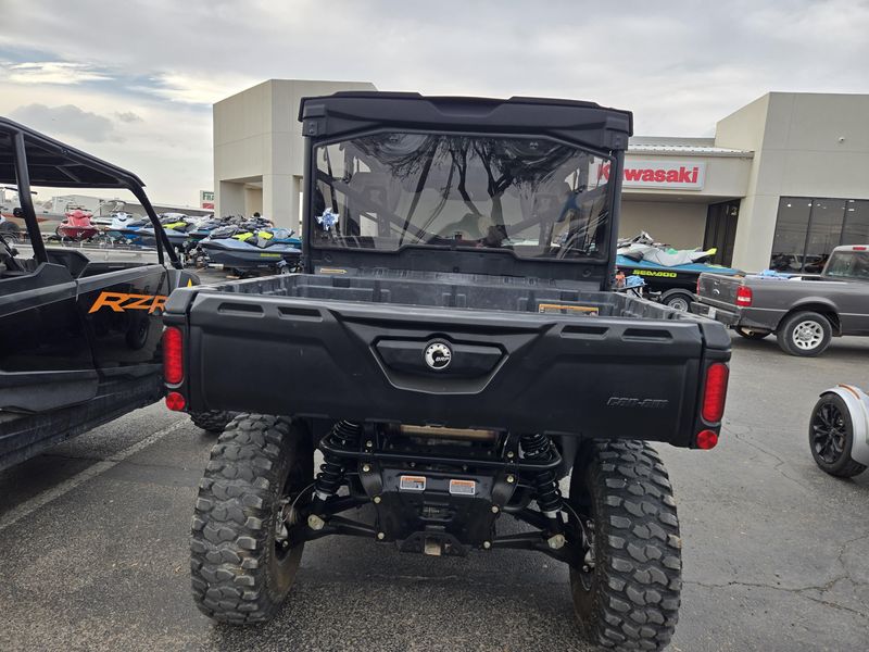 USED 2023 CAN-AM SSV DEF MAX DPS 62 HD9 BK 23 DPS HD9 Image 9