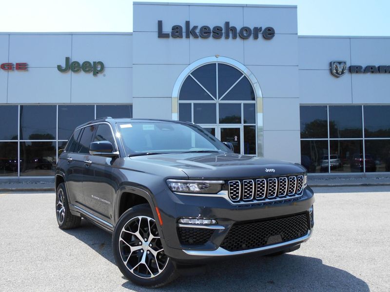 New 2025 Jeep Grand Cherokee Summit Reserve 4x4Image 2
