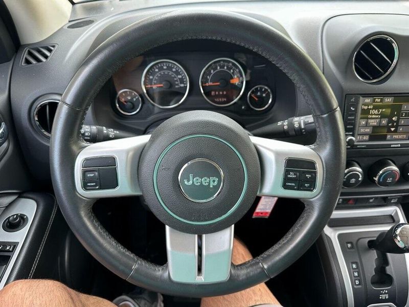2017 Jeep Compass High AltitudeImage 2
