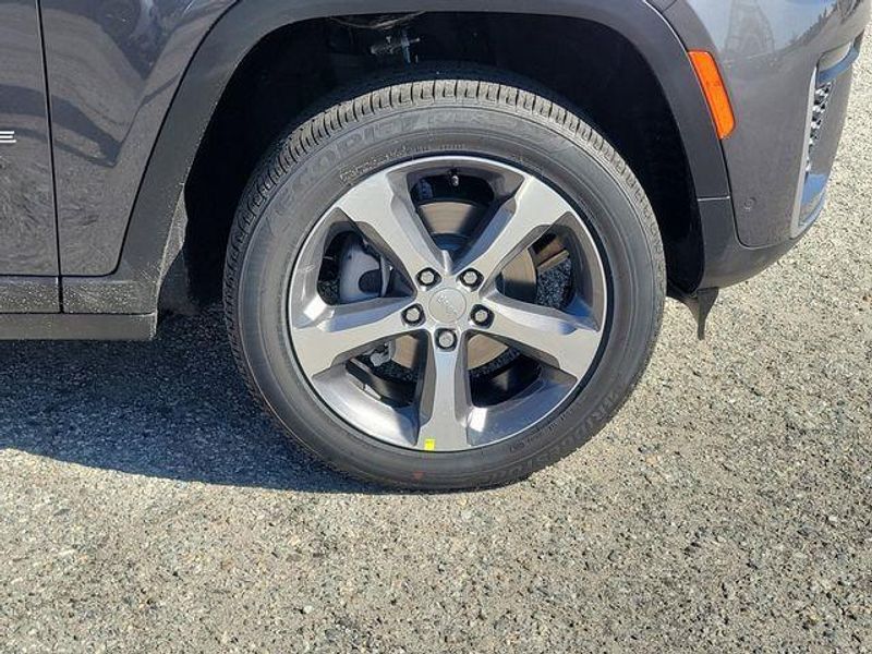 New 2026 Jeep Grand Cherokee Limited 4x4