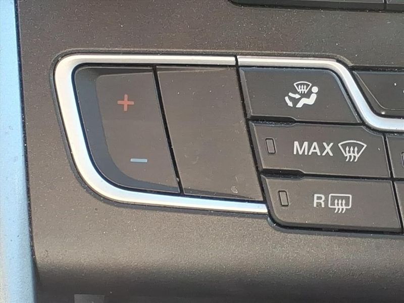 Used 2019 Ford Fusion SEImage 22