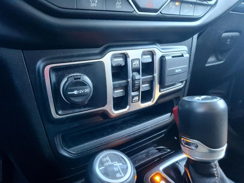 Used 2019 Jeep Wrangler Unlimited Sahara