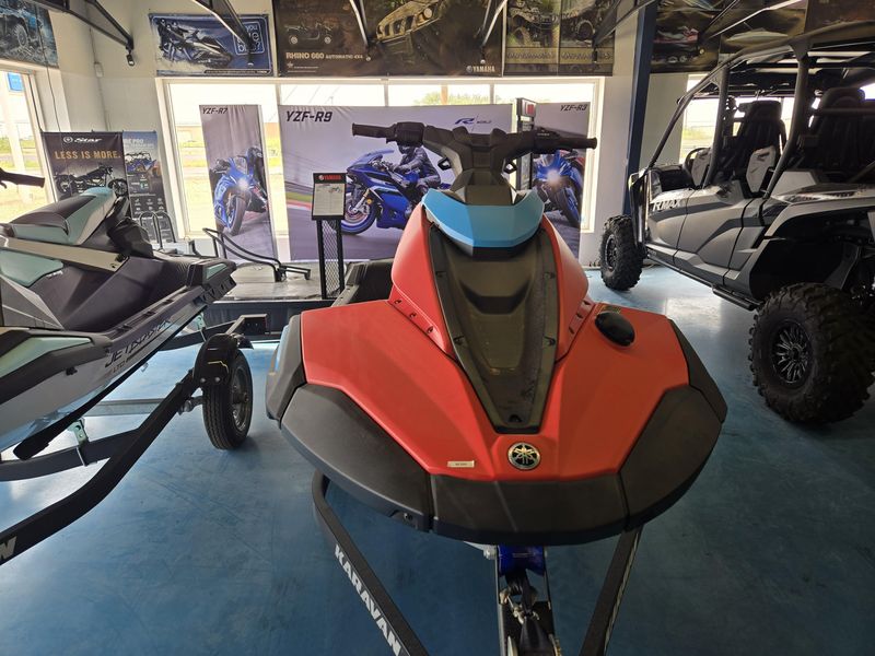 2025 Yamaha JETBLASTER DLX 2 IMPERIAL RED AND BLACK Image 6