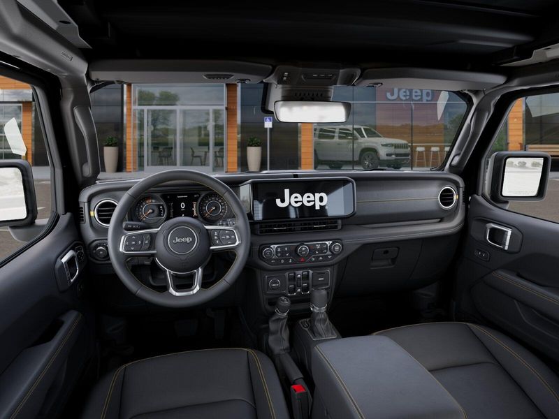 New 2026 Jeep Wrangler 4-door SaharaImage 32