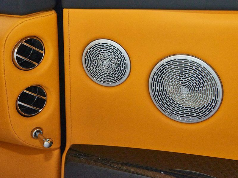 Used 2022 Rolls-Royce Cullinan Black Badge Image 20