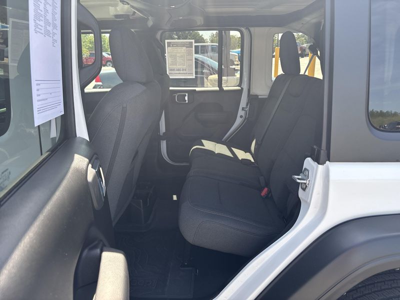 Used 2026 Jeep Wrangler Sport SImage 28