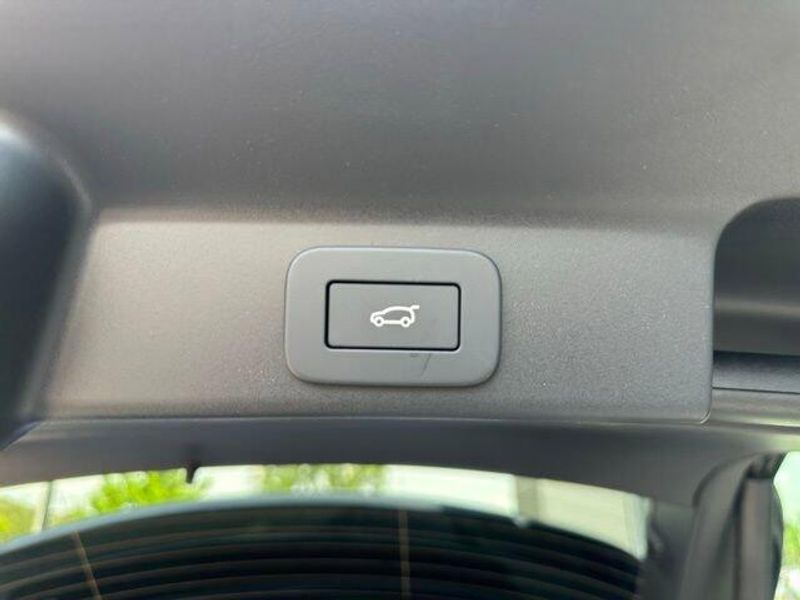 Used 2026 Jaguar F-PACE R-Dynamic S
