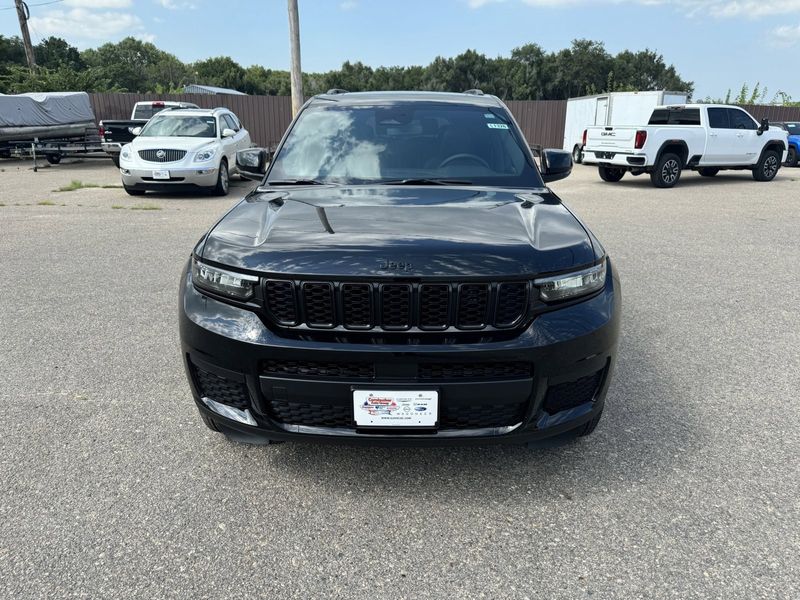 2024 Jeep Grand Cherokee L Altitude X 4x4Image 3