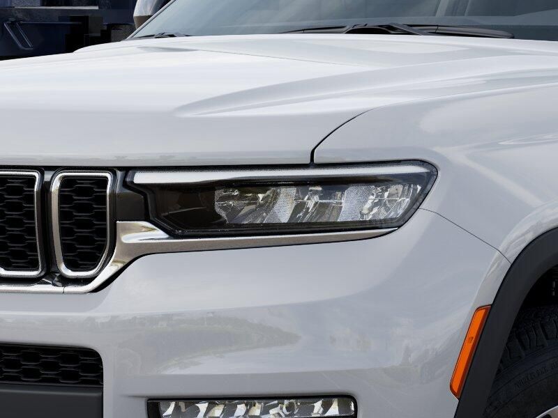 New 2025 Jeep Grand Cherokee L Limited 4x4Image 44