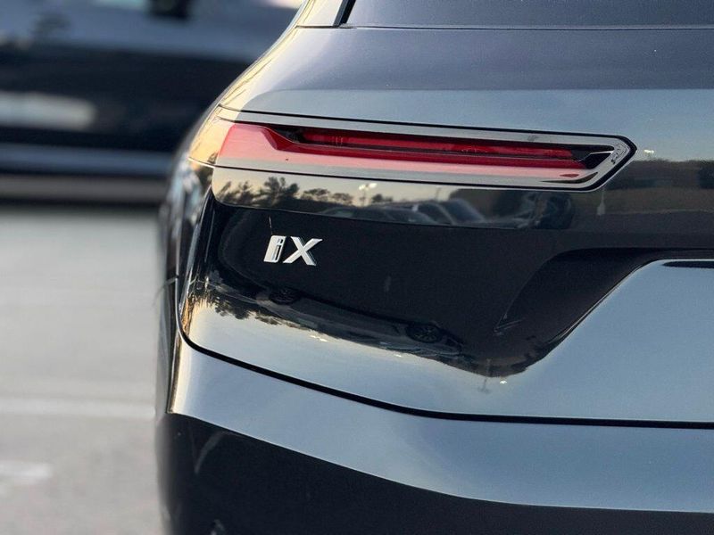 Used 2026 BMW iX xDrive45Image 15