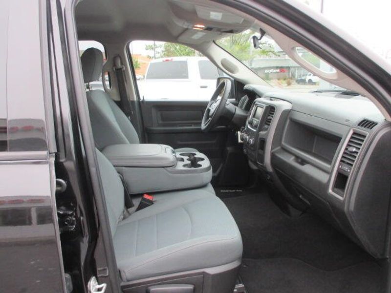 Used 2018 RAM 1500 ExpressImage 24