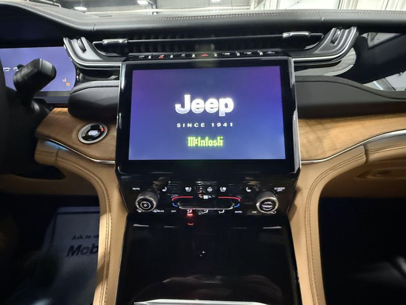 Used 2024 Jeep Grand Cherokee Summit ReserveImage 30