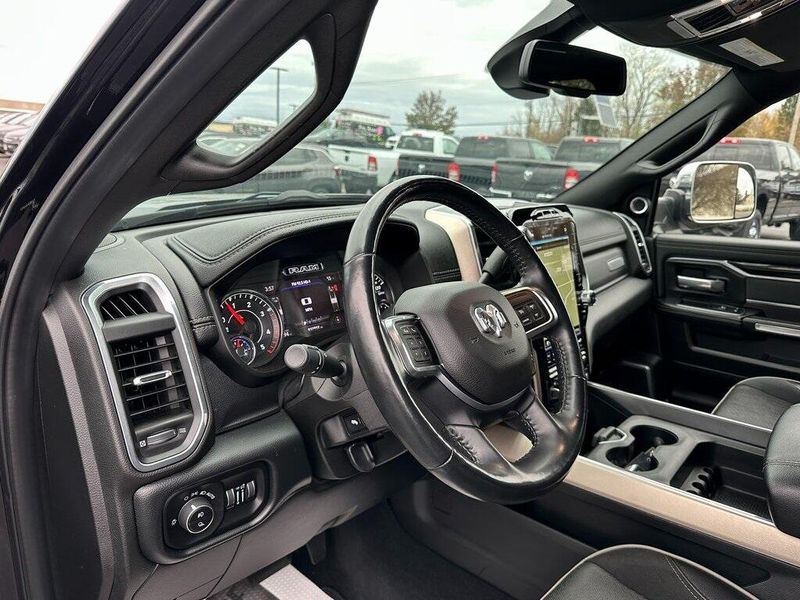 2019 RAM 3500 LaramieImage 24