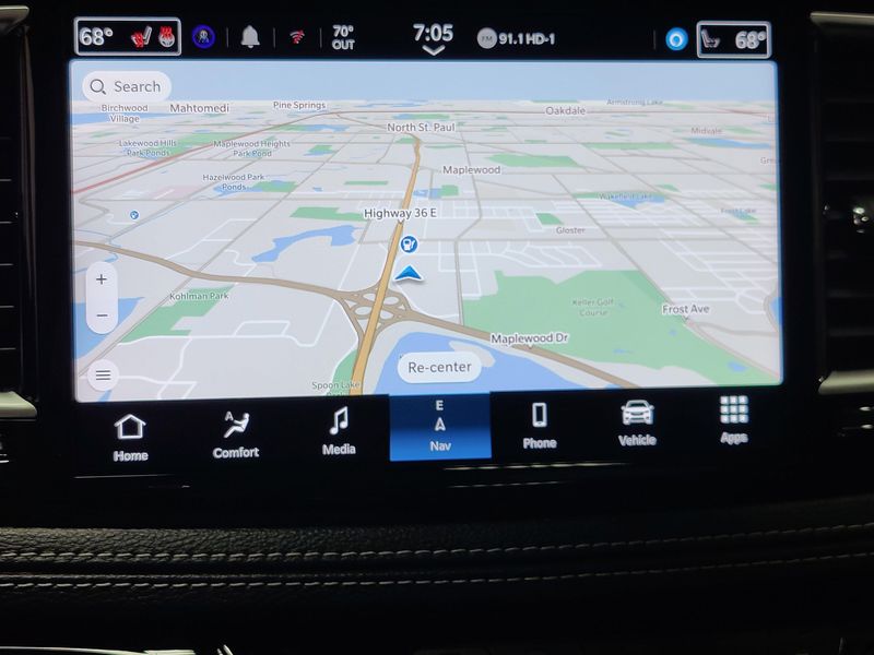 2024 Chrysler Pacifica Limited AWD w/Safety SphereImage 10