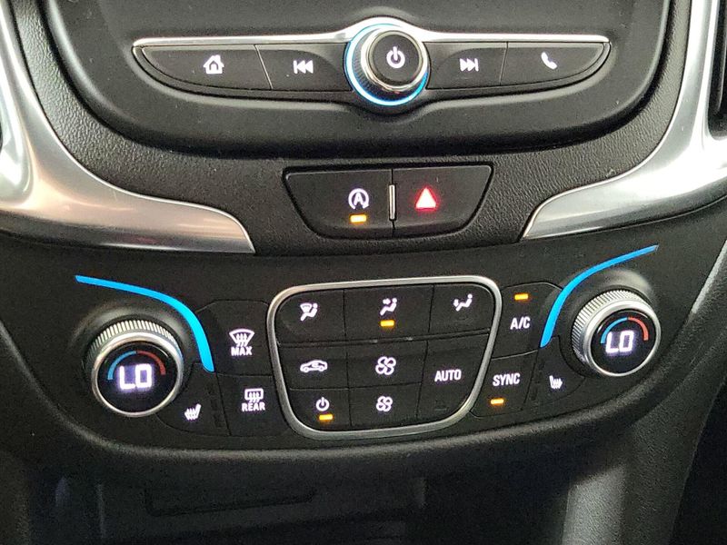 2022 Chevrolet Equinox LT photo 17