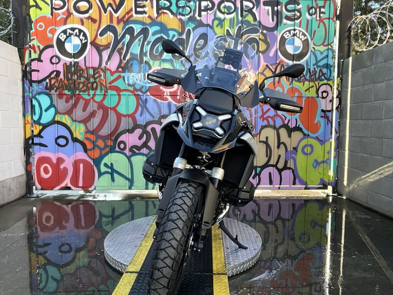 2025 BMW R 1300 GS Image 3