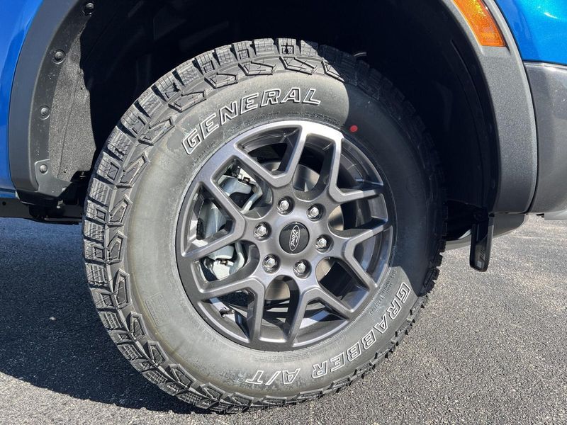 2025 Ford Ranger XLT photo 2