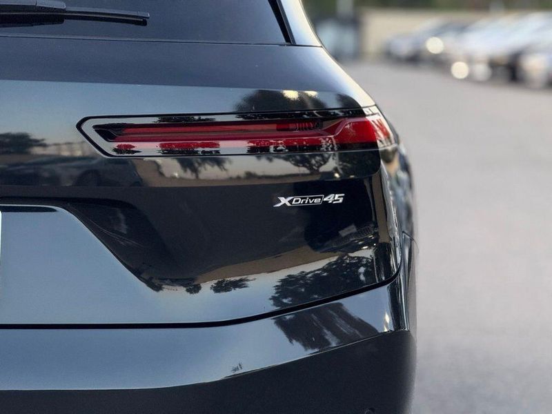 Used 2026 BMW iX xDrive45Image 14