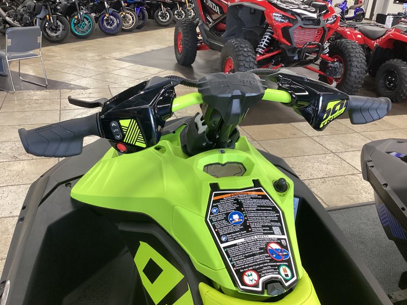 2023 SEADOO PWC SPARK TRIXX 90  in a GREEN exterior color. Family PowerSports (877) 886-1997 familypowersports.com 