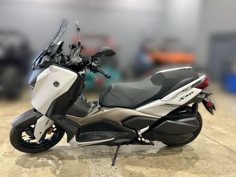 Used 2023 Yamaha Xmax Image 19