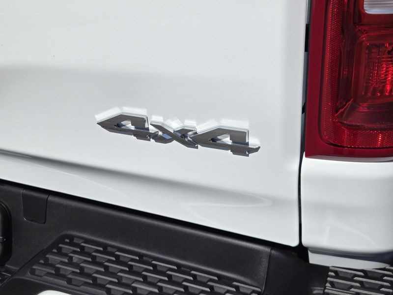 New 2026 RAM 1500 Big Horn Crew Cab 4x4 5'7' Box