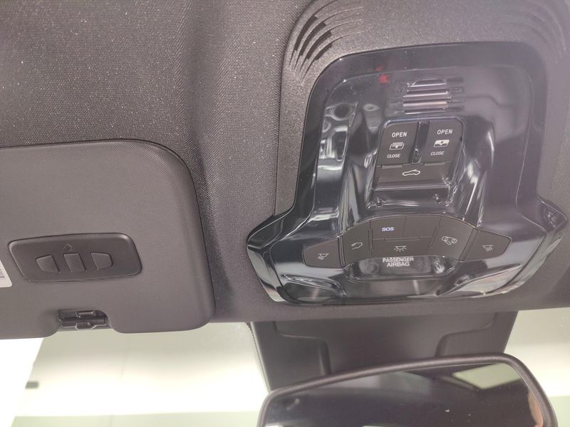 2024 Alfa Romeo Stelvio Sprint Q4 AWD w/SunroofImage 27
