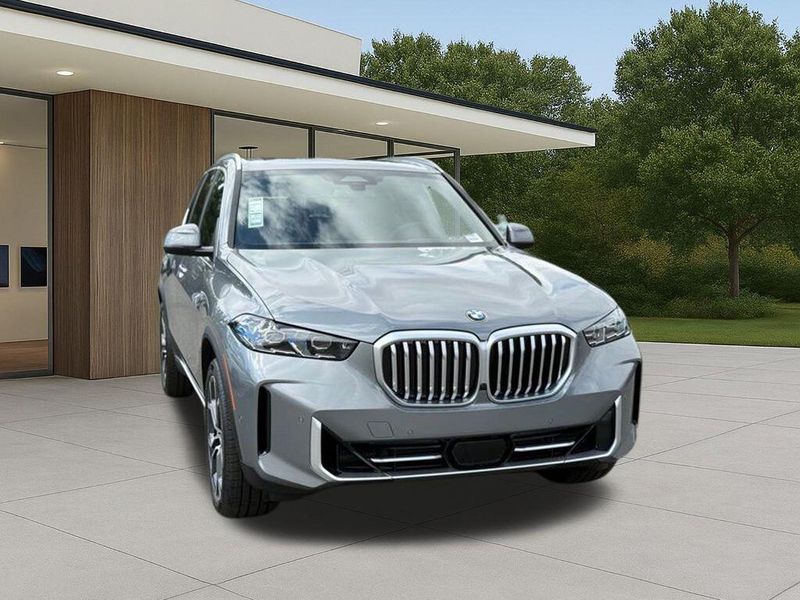New 2026 BMW X5 xDrive40iImage 5