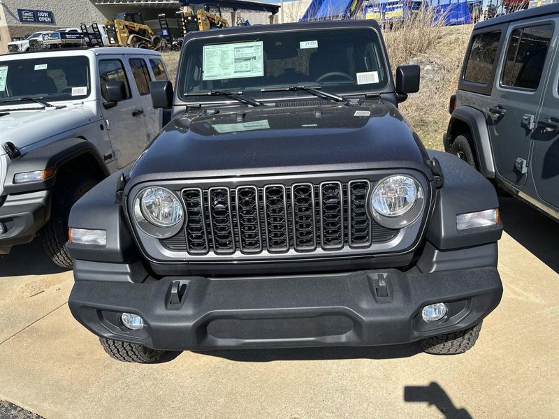 2025 Jeep Wrangler 4-door Sport SImage 2