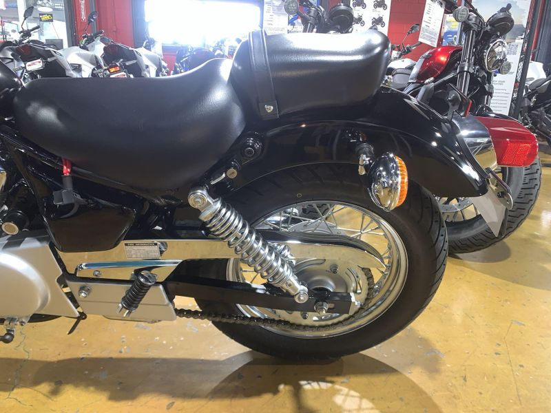 New 2025 Yamaha V STAR 250 Image 10