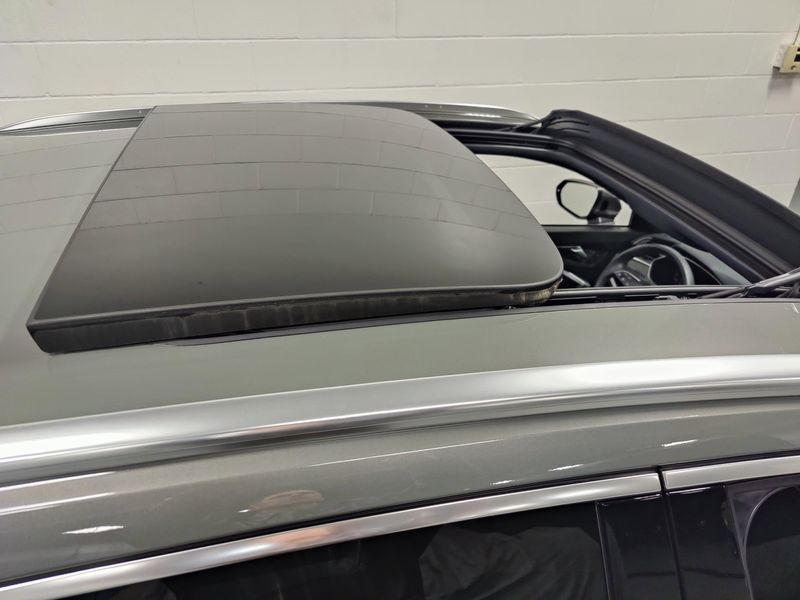 Used 2024 Audi Q3 S line Premium AWD w/ConvenienceImage 7