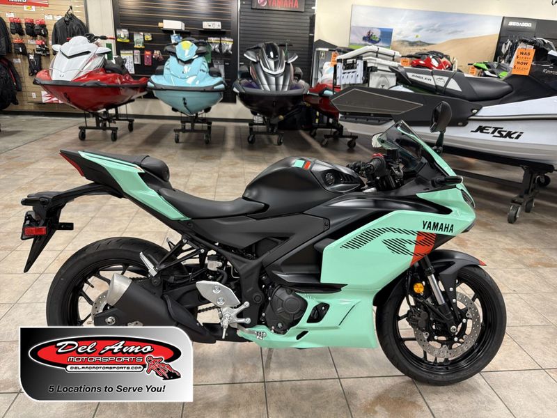 New 2026 Yamaha YZF-R3 ABS CA Image 1