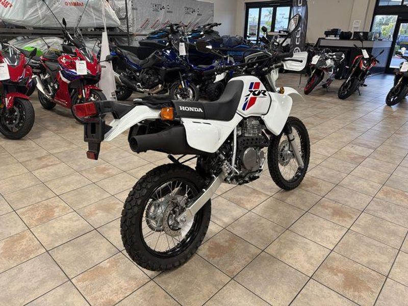New 2025 Honda XR650L Image 17