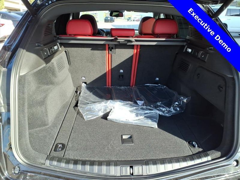 New 2025 Alfa Romeo Stelvio AwdImage 8