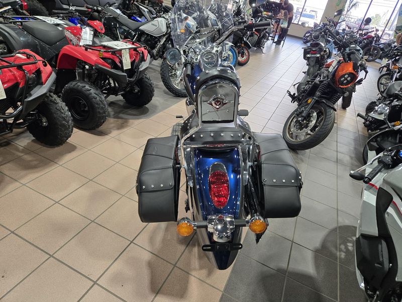 New 2025 Kawasaki VULCAN 900 CLASSIC LT METALLIC GRAPHITE GRAY AND METALLIC CARBON GRAY Image 6