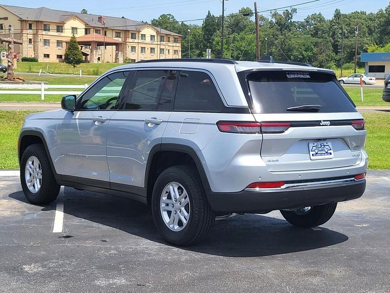 2025 Jeep Grand Cherokee Laredo 4x4Image 4