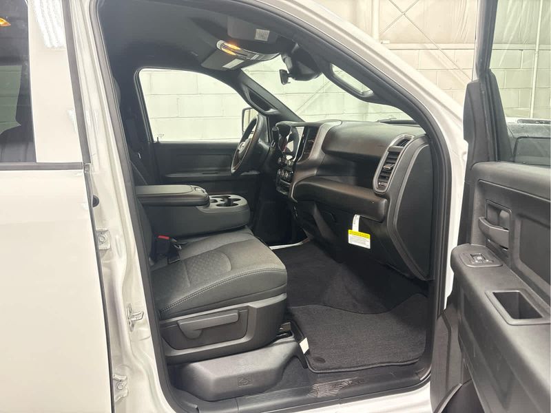 2026 Ram 2500 Tradesman photo 8