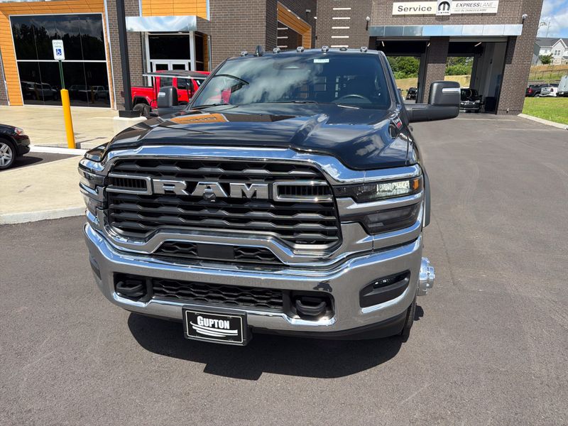 New 2026 RAM 3500 Tradesman Crew Cab Chassis 4x4 60