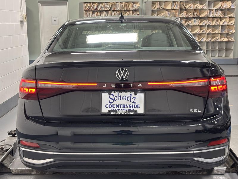 Used 2025 Volkswagen Jetta SELImage 26