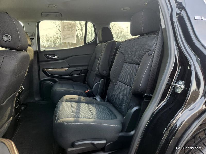 Used 2023 GMC Acadia SLE