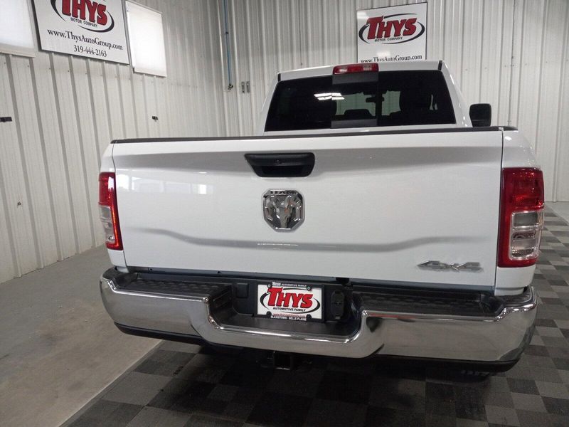 2024 RAM 3500 Tradesman Crew Cab 4x4 6